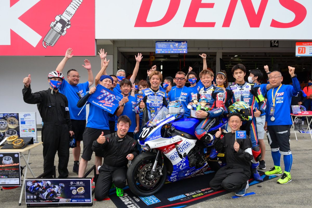 Aux 8h de Suzuka en mémoire d’un pilote disparu : c’est l’Ogura Clutch ORC avec l’équipe Ride In