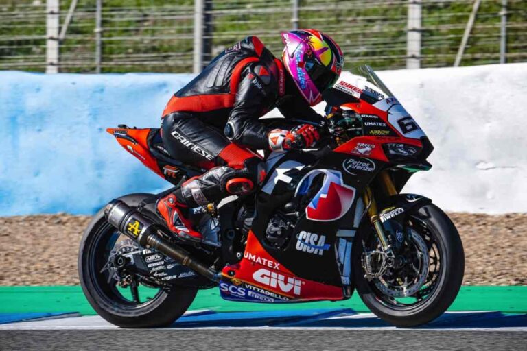 Tom Sykes Superbike
