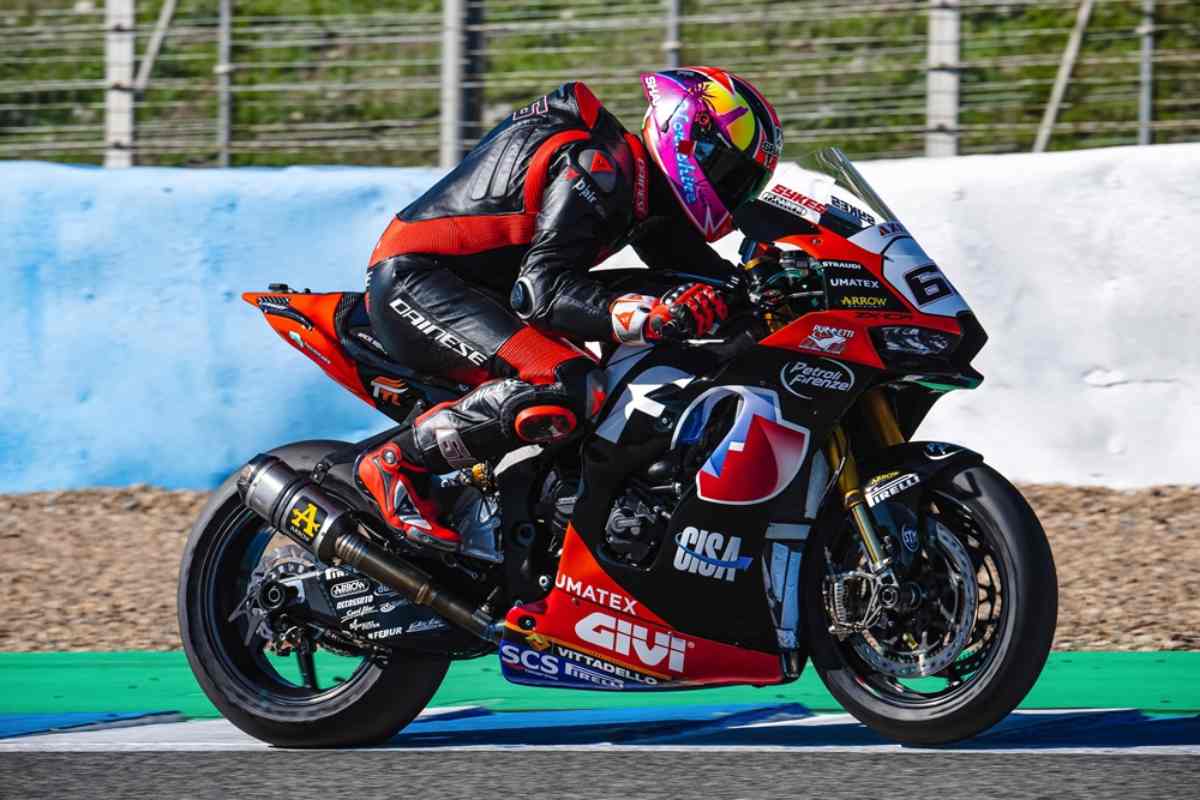 Superbike, Tom Sykes thừa nhận: “Vẫn còn xa nơi chúng tôi muốn đến”