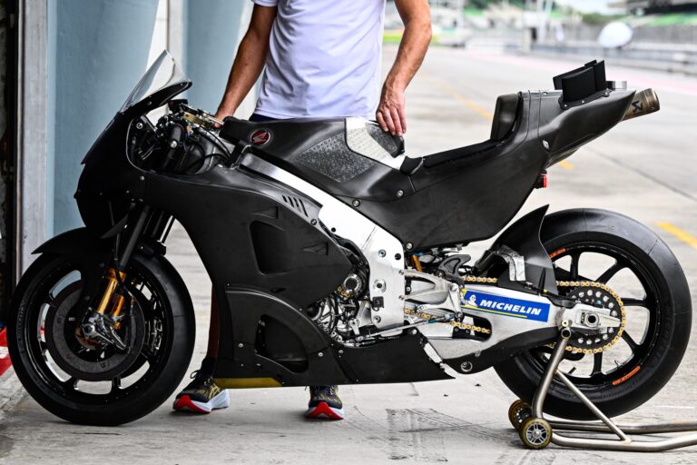 La RC213V 2023 di Stefan Bradl