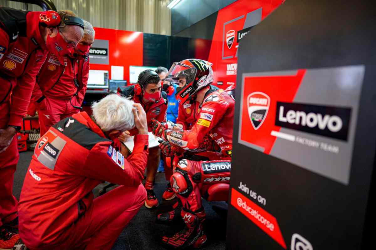 MotoGP, Ducati dans le style F1 : Lenovo, gestion des données, IA et réalité augmentée
