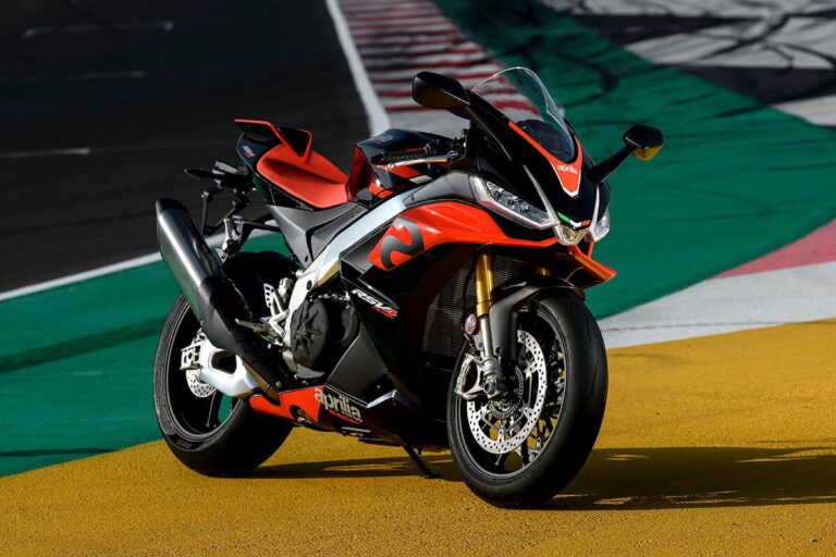 No, l'omologazione della Aprilia RSV4 1100 non riguarda la Superbike
