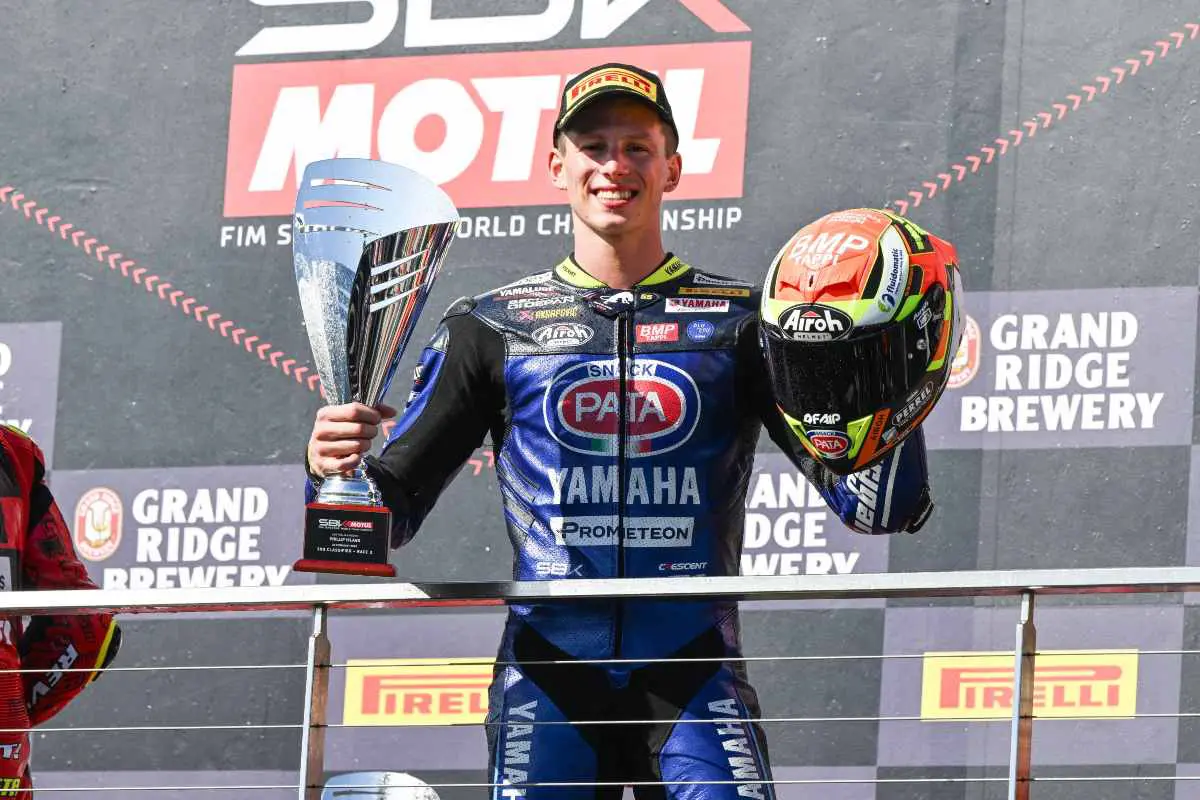 Superbike, Andrea Locatelli deuxième au classement : “On y croit toujours”