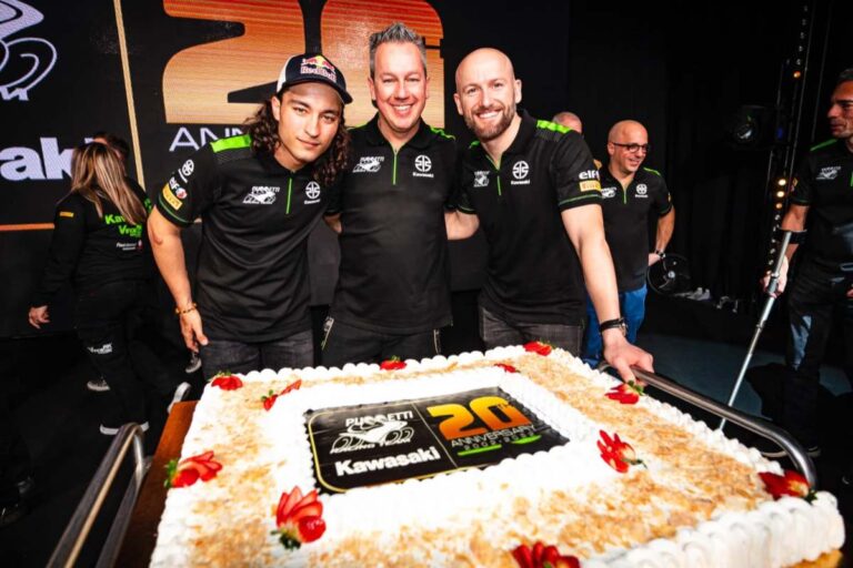 Superbike team Kawasaki Puccetti Sykes Oncu
