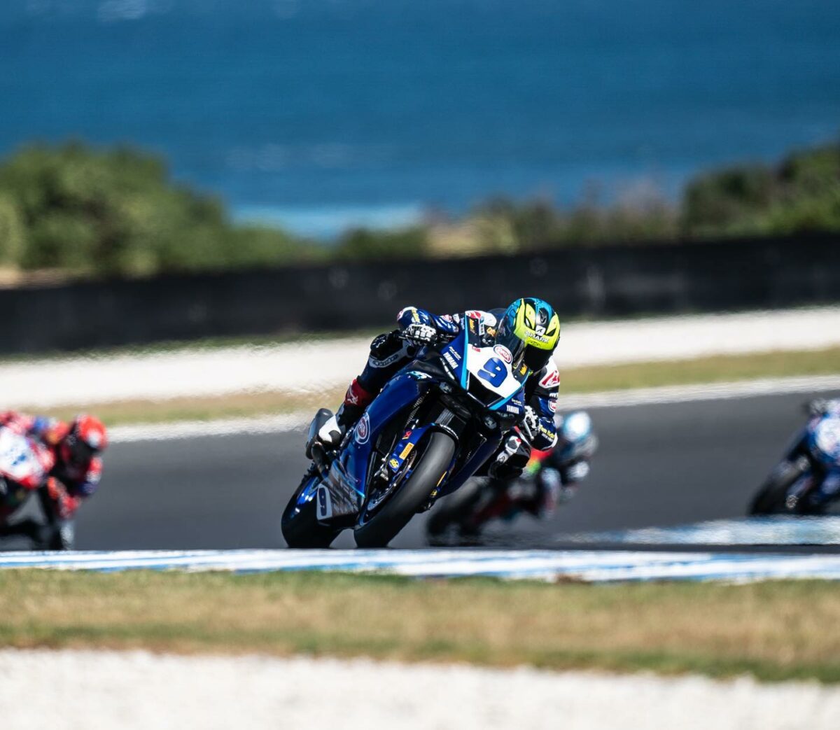 Supersport, Navarro “remercie” le drapeau rouge : “Il se bat avec sa jambe”