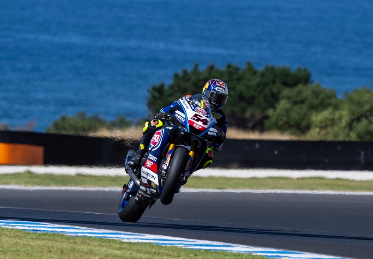 Superbike Phillip Island test day-1 : Toprak Razgatlioglu li mette à riga