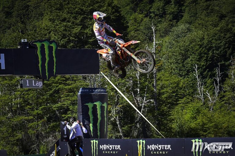 adamo-mx2-argentina-motocross