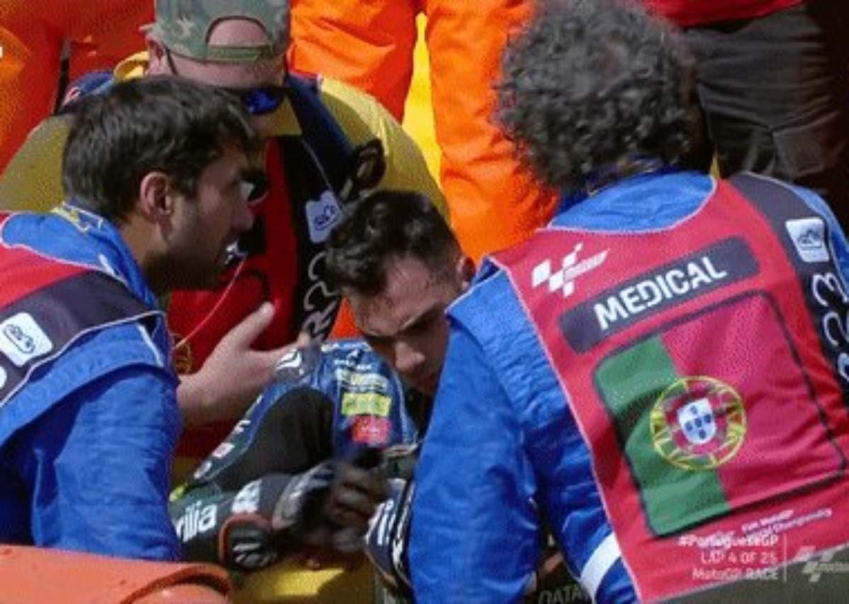 Marquez renverse Oliveira, Aprilia furieuse : “Très moche, ça doit être sanctionné”