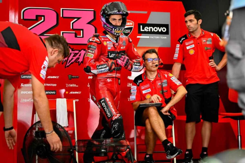 MotoGP, mentalité de leader Dall’Igna : “Je ne vise que la 1ère place” MotoGP, Enea Bastianini nel box Ducati