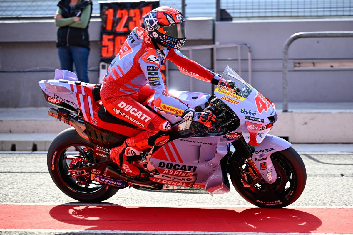 MotoGP, Di Giannantonio ‘unfit’: “Ich habe mir den Kopf im Kies angeschlagen”