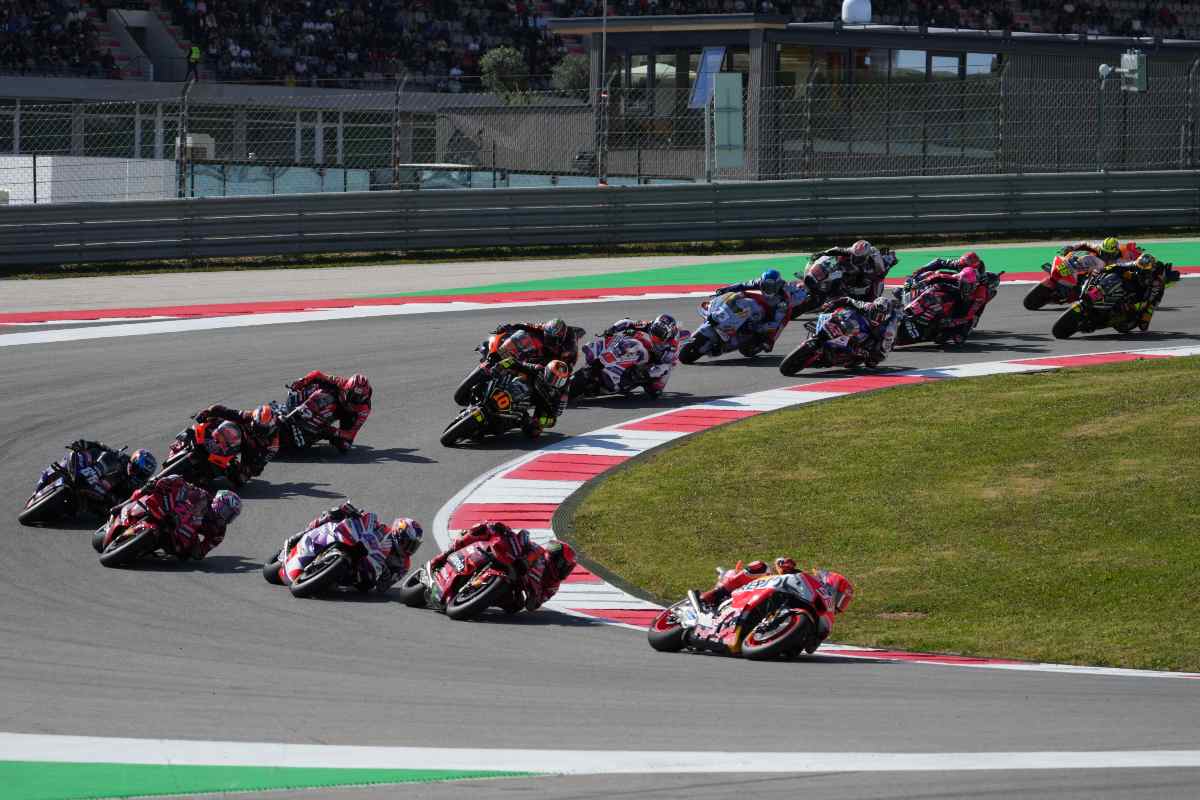LIVE MotoGP Portimao 2023: リアルタイムでのライブレース