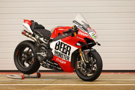 Nuovo sponsor e colori per PBM Ducati nel British Superbike