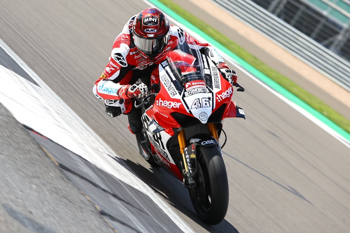 Bridewell et Ducati décrochent la première pole du British Superbike 2023