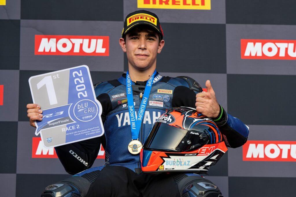 Yamaha R3 Blu Cru européenne : Emiliano Ercolani parmi les favoris Yamaha R3 Blu Cru Emiliano Ercolani