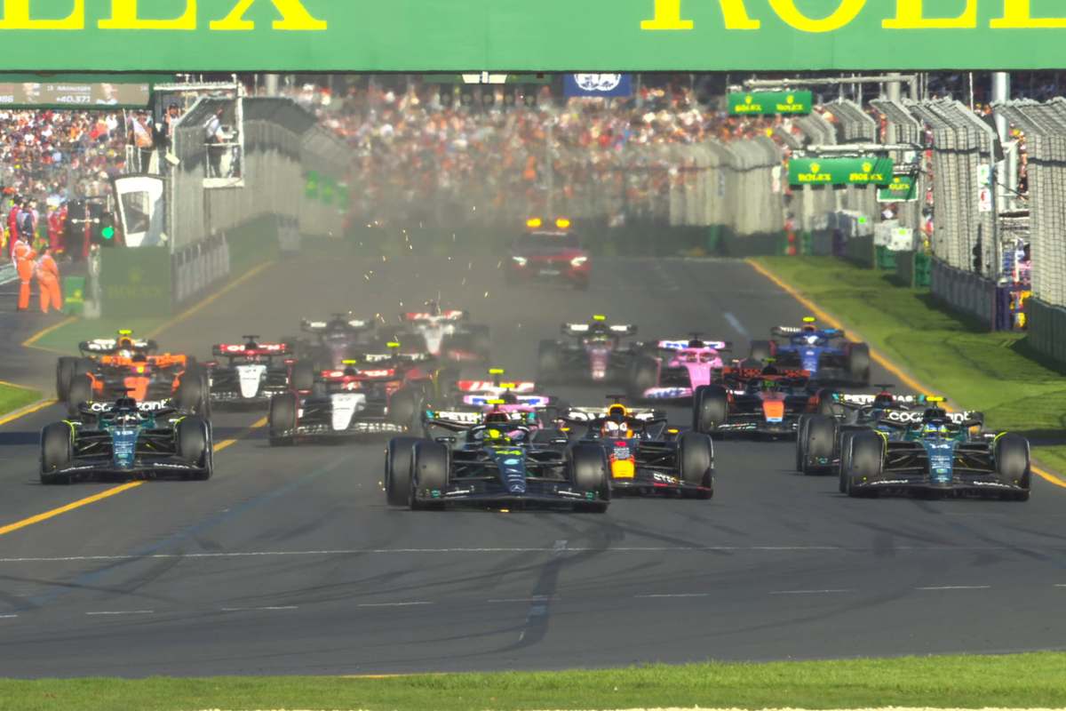 GP F1 d’Australie : Verstappen triomphe dans une course folle, Ferrari sans points