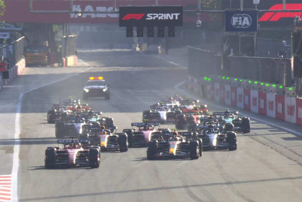 F1 GP Baku, Sprint Race Perez te sterk, Leclerc moet tevreden zijn