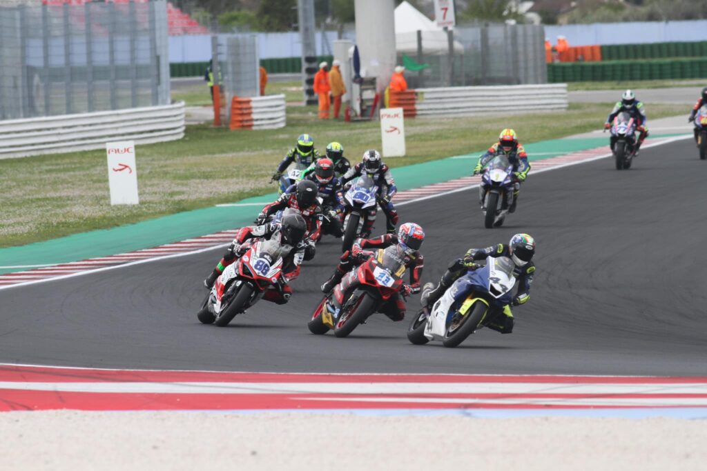 Dunlop Cup et Pirelli Cup all stars : les résultats de Corsi, Delbianco et Ferrari Pirelli Cup