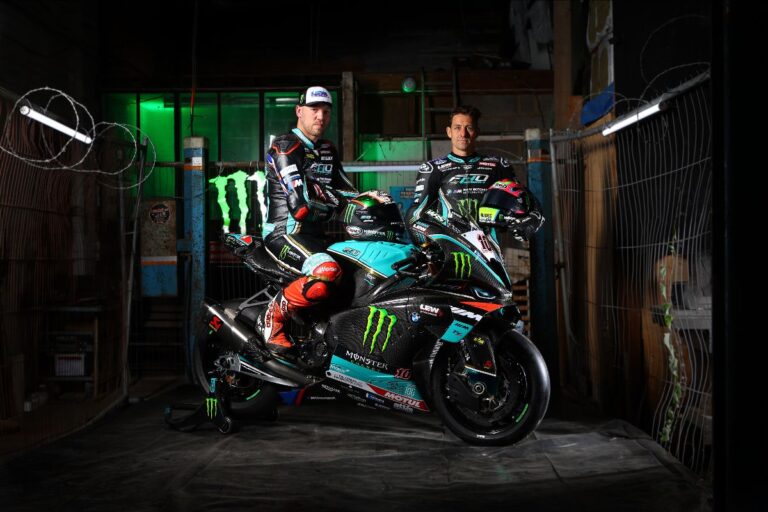 Livrea Monster per FHO Racing BMW al TT 2023