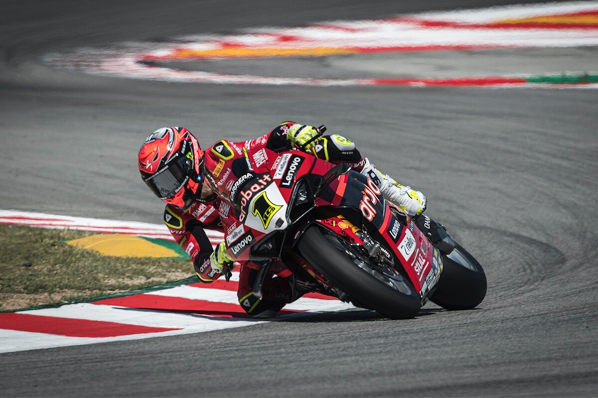 Superbike Catalunya : L’avez-vous défié ?  Bautista domine la course 1