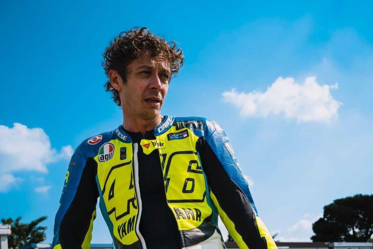 MotoGP, fête de Valentino Rossi reportée : la voiture de Luca Marini sauvée