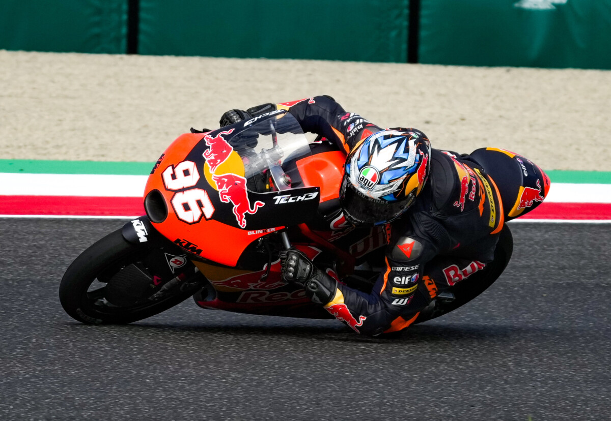 Moto3 Mugello : Holgado triomphe à la photo-finish, Nepa revient en force