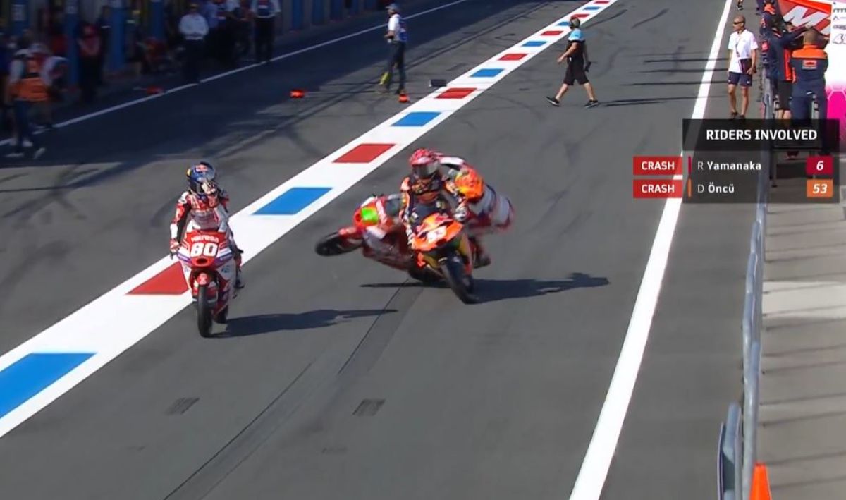 Moto3 Assen, Essais 1 : Nepa et Fenati en évidence, désordre dans la voie des stands