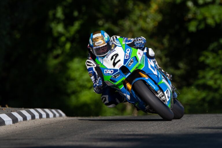 Dica 133 (mph): al TT 2023 volano Harrison, Dunlop e Hickman