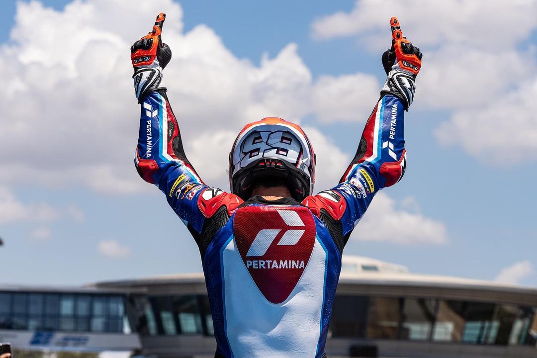 Moto2 : Carlos Tatay, première victoire et larmes “Ce furent des années difficiles”