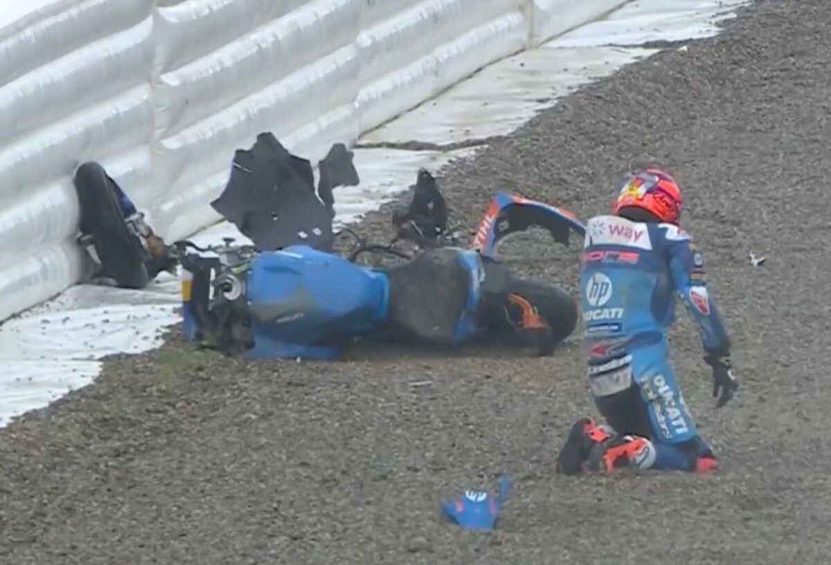 MotoE Mugello, Course 2 : Granado triomphe entre pluie et chutes