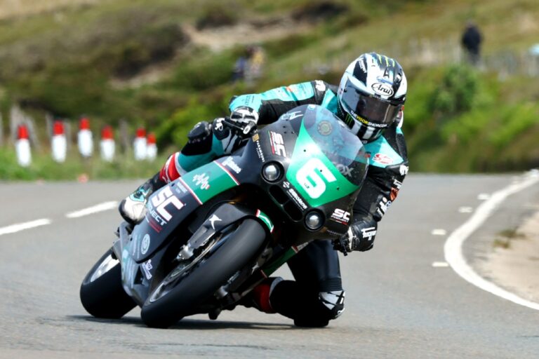 TT 2023 Supertwin: Yamaha sfida l'armata Paton
