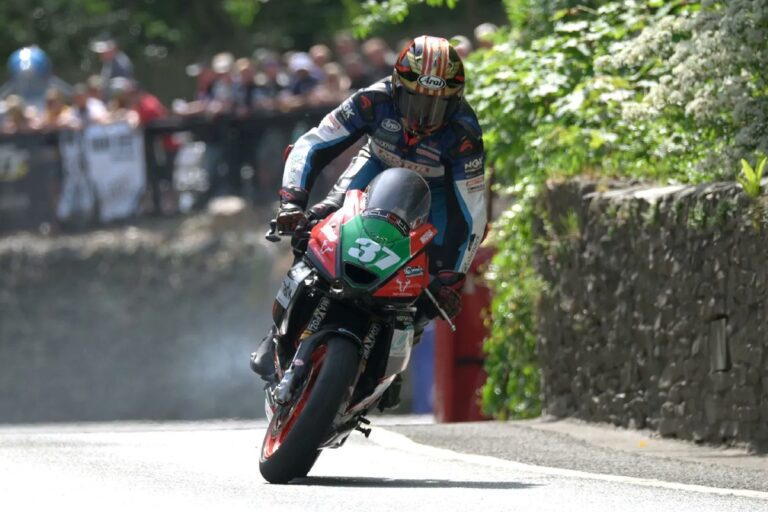 TT 2023 tragico: Raul Torras ha perso la vita nella prima gara Supertwin