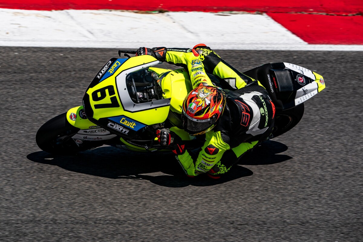 Moto2 JuniorGP Portimao : Alberto Surra brille, voici le premier podium