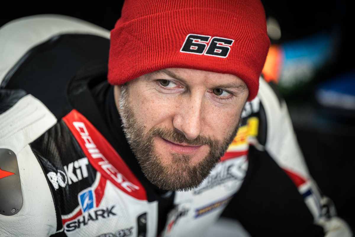 Superbike, Tom Sykes vẫn nằm viện: ghi chú chính thức của BMW