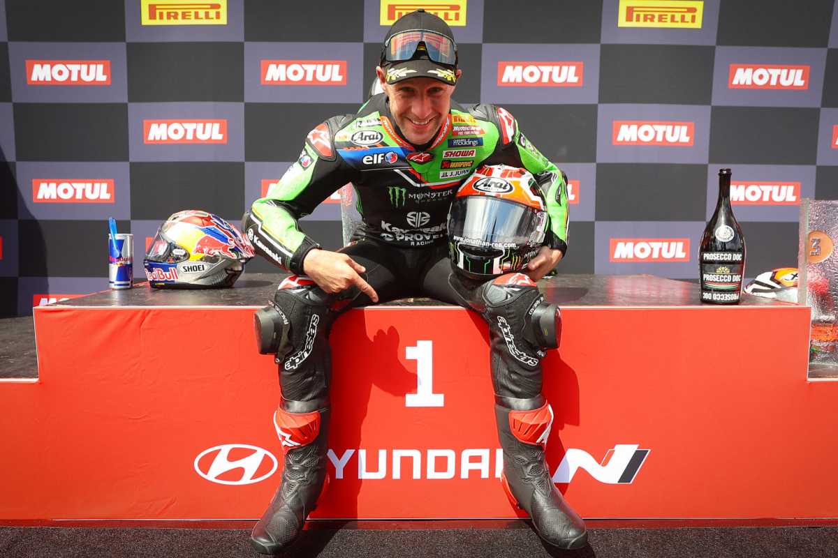Superbike, Jonathan Rea gagne et ne s’emballe pas : “Ce n’est pas la réalité”