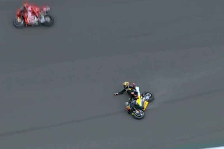 MotoGP Silverstone, Bezzecchi spiega la caduta in gara