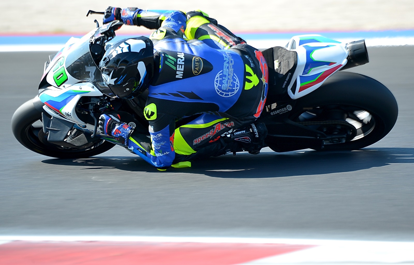 Sconza a changé d’équipe et de championnat en une journée à Misano, c’est pourquoi