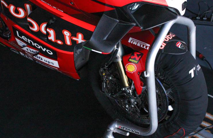 Superbike, Aragon test: Bautista tester MotoGP-stilen forgaffel
