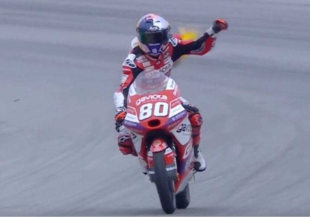 Moto3 Catalunya: David Alonso berjaya di tengah percikan dan lika-liku alonso-gara-catalunya-moto3