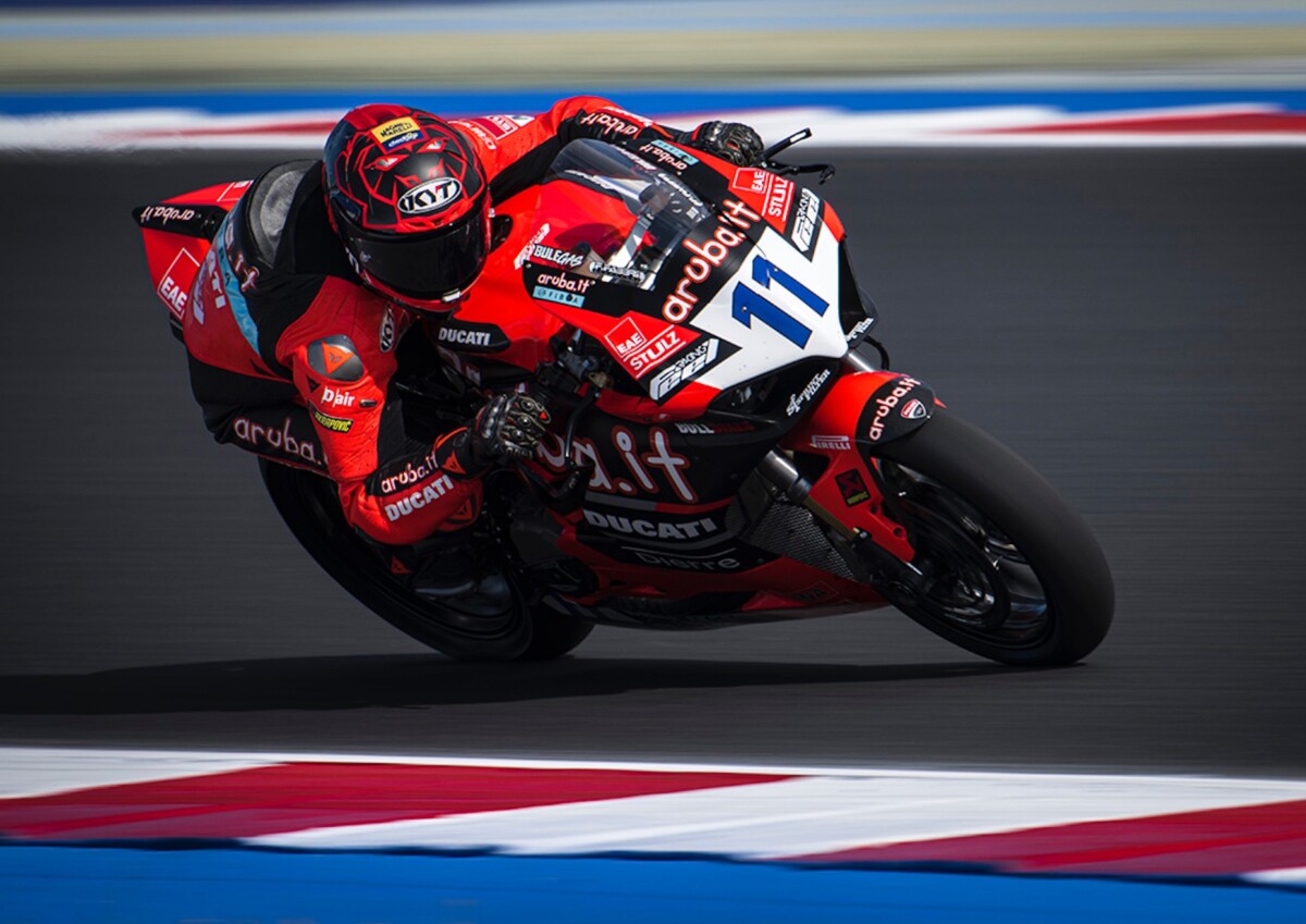 Supersport France, essais : Bulega voie rapide, Manzi remonte en dessous