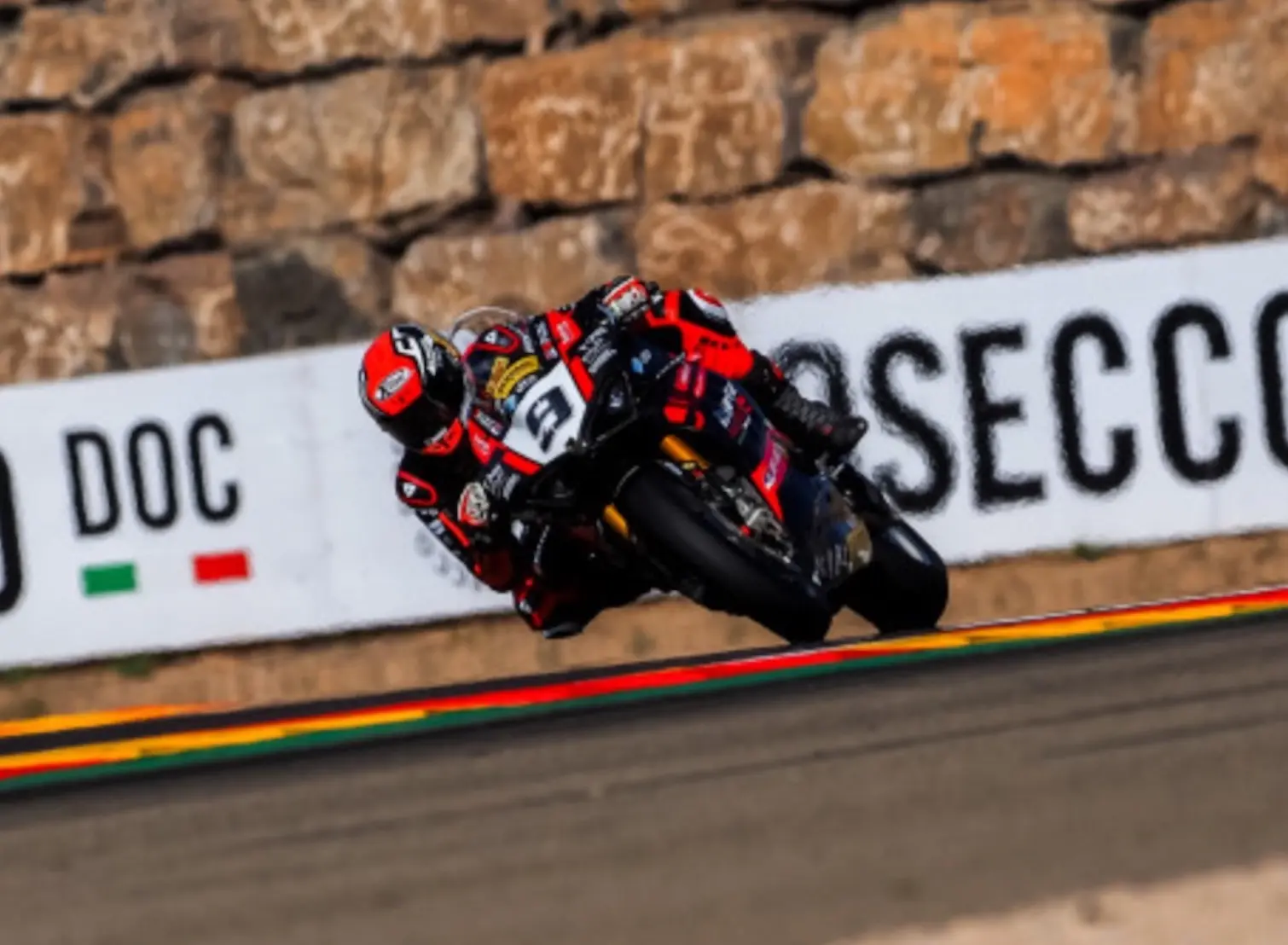 Superbike Aragon: Test 2 hattrick Ducati, Petrucci stahuje mezeru