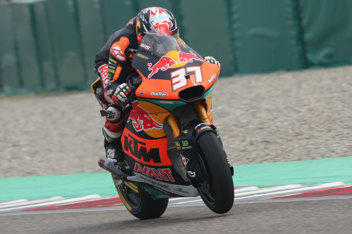 Moto2 Ινδία: Ο Πέδρο Ακόστα δεν κάνει λάθη, νίκη στο χάος