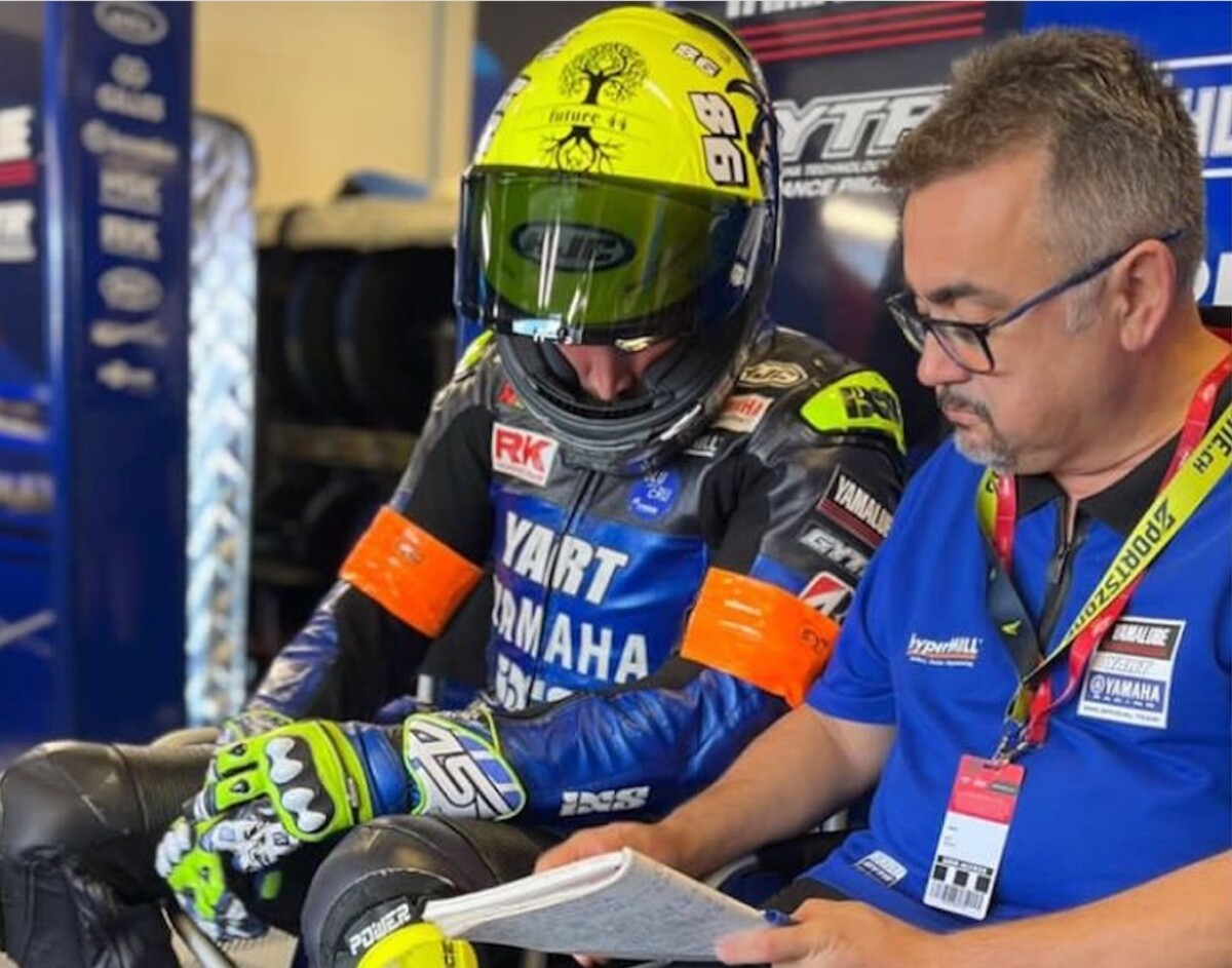 La vie d’ingénieur “Je vais vous dire comment résister dans le garage pendant 24 heures au Bol d’Or”