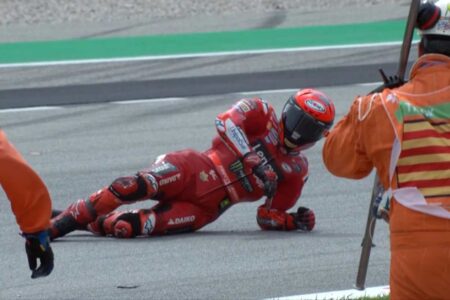 MotoGP Catalunya, Pecco Bagnaia infortunato: le condizioni del pilota