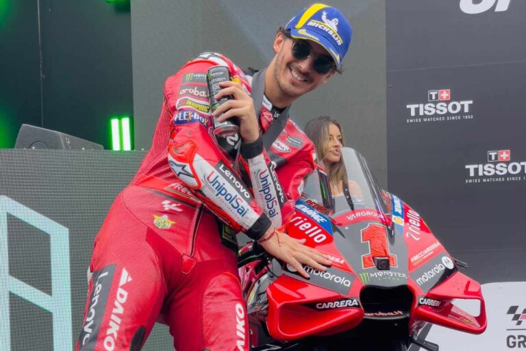 MotoGP, Bagnaia punta Misano. Simoncelli ringrazia Bastianini