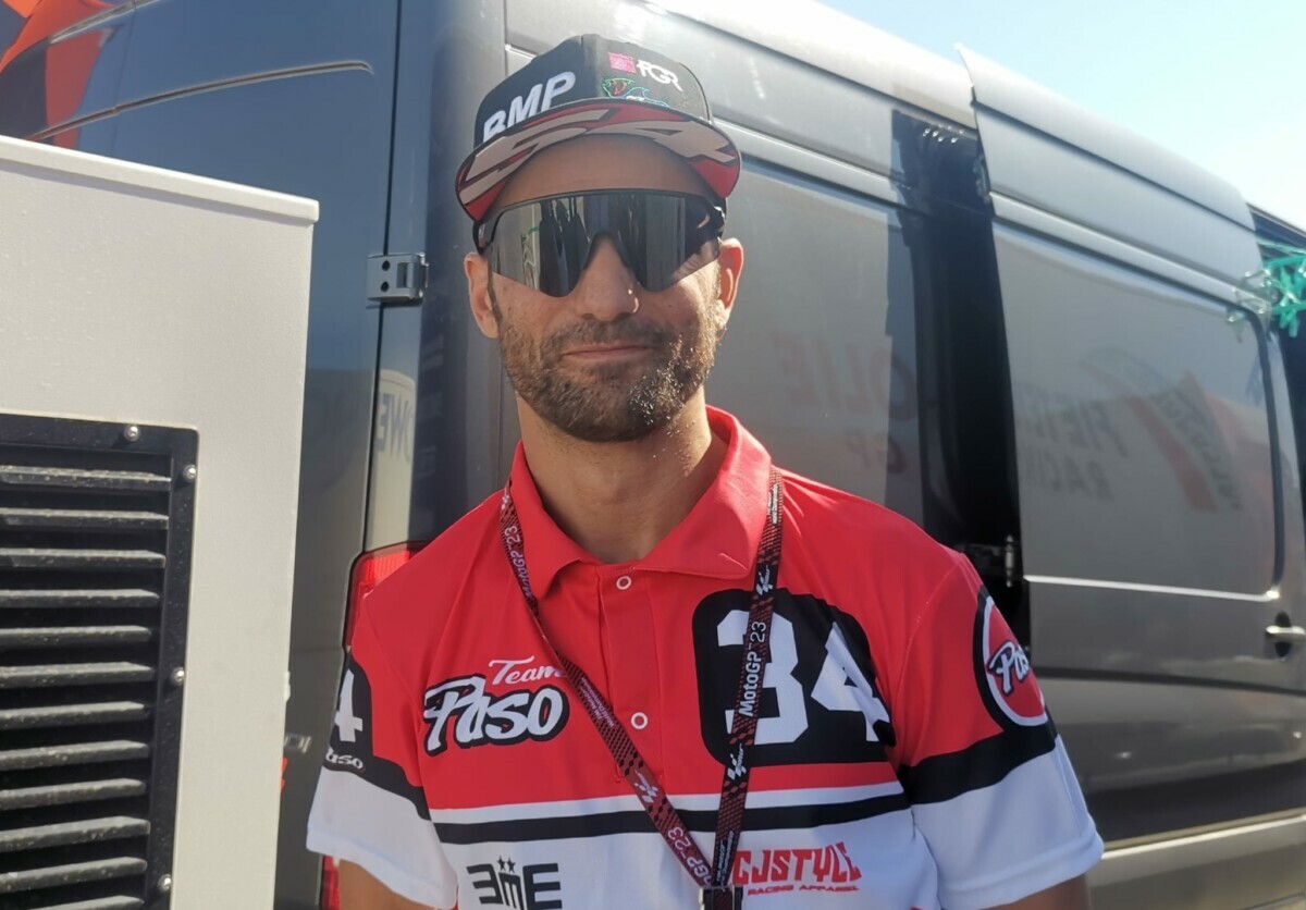 Regardez Mattia Pasini !  “Je suis arrivé en van, j’ai frôlé le pôle”