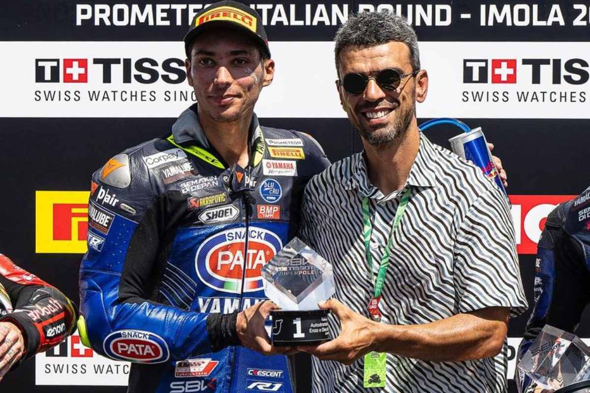 Superbike, BMW thắng với Razgatlioglu: Sofuoglu không nghi ngờ gì