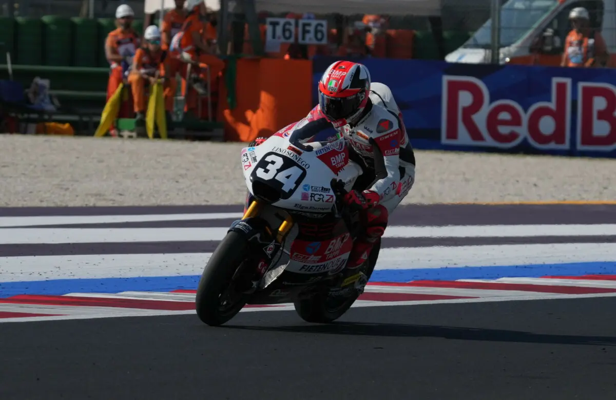 Mattia Pasini résistant « Sur la piste, je ne me sens ni vieux ni déplacé »