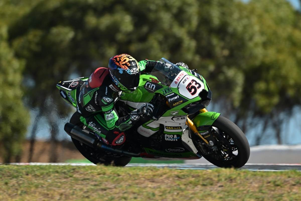 Superbike, équipe Puccetti à Jerez avec une Kawasaki d’usine : tests pour le futur