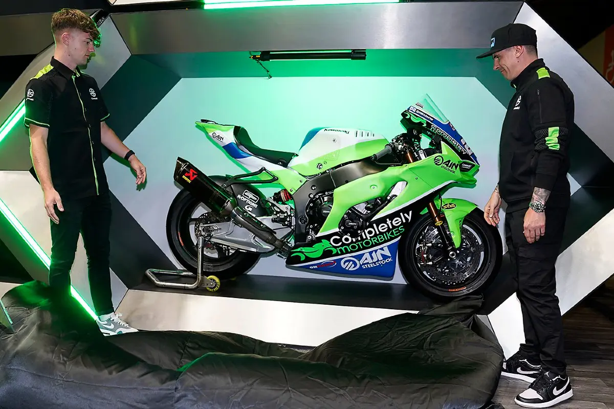 Complètement Motos Kawasaki se présente pour le British Superbike 2024