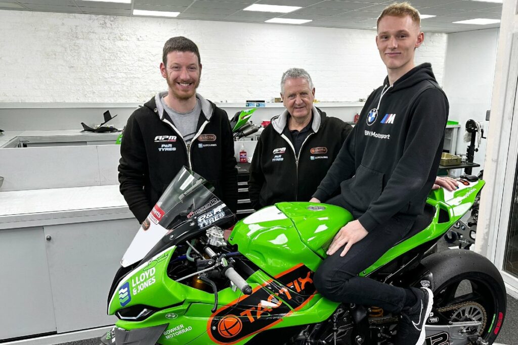 Kade Verwey al debutto nel British Superbike con una BMW Pathway
